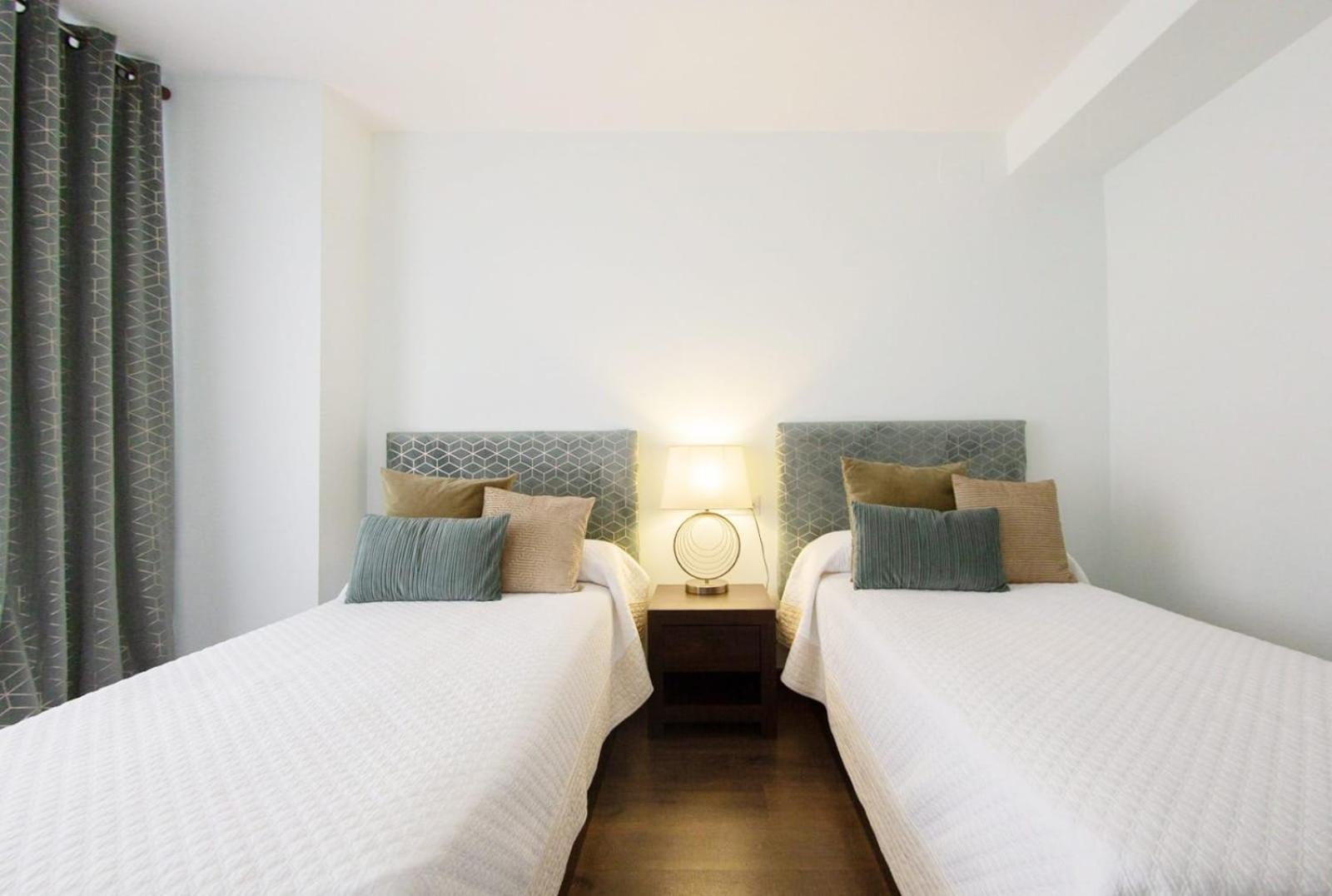 Luxury New Apartment City Centre & Beach, Alicante Exterior foto